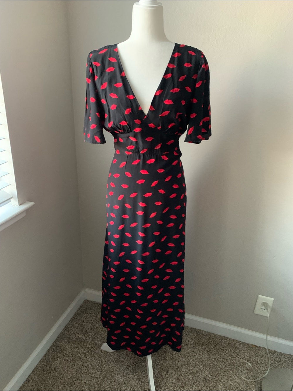 a new day Black Midi Dress with Red Lip Print